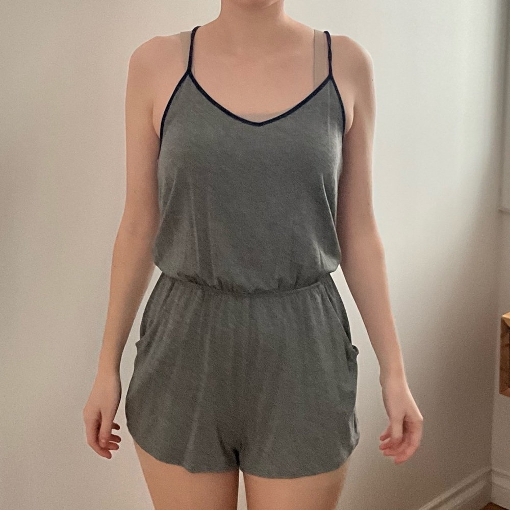Garage XS grey romper women’s comfy stretchy